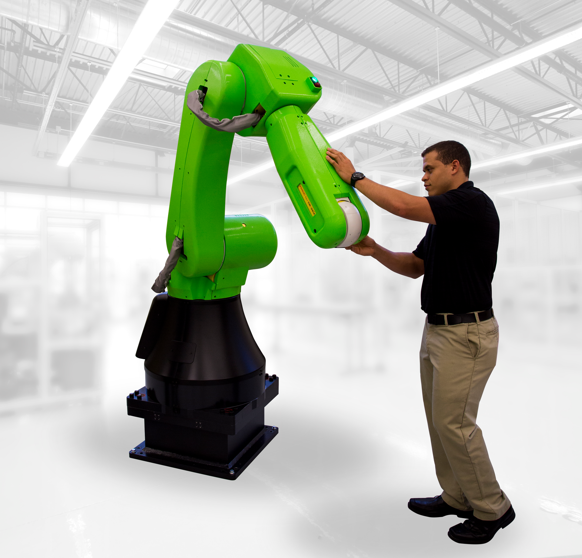 The CR-35iA cobot features the industry’s first 35 kg payload that can work with humans in a shared workspace without safety fences.