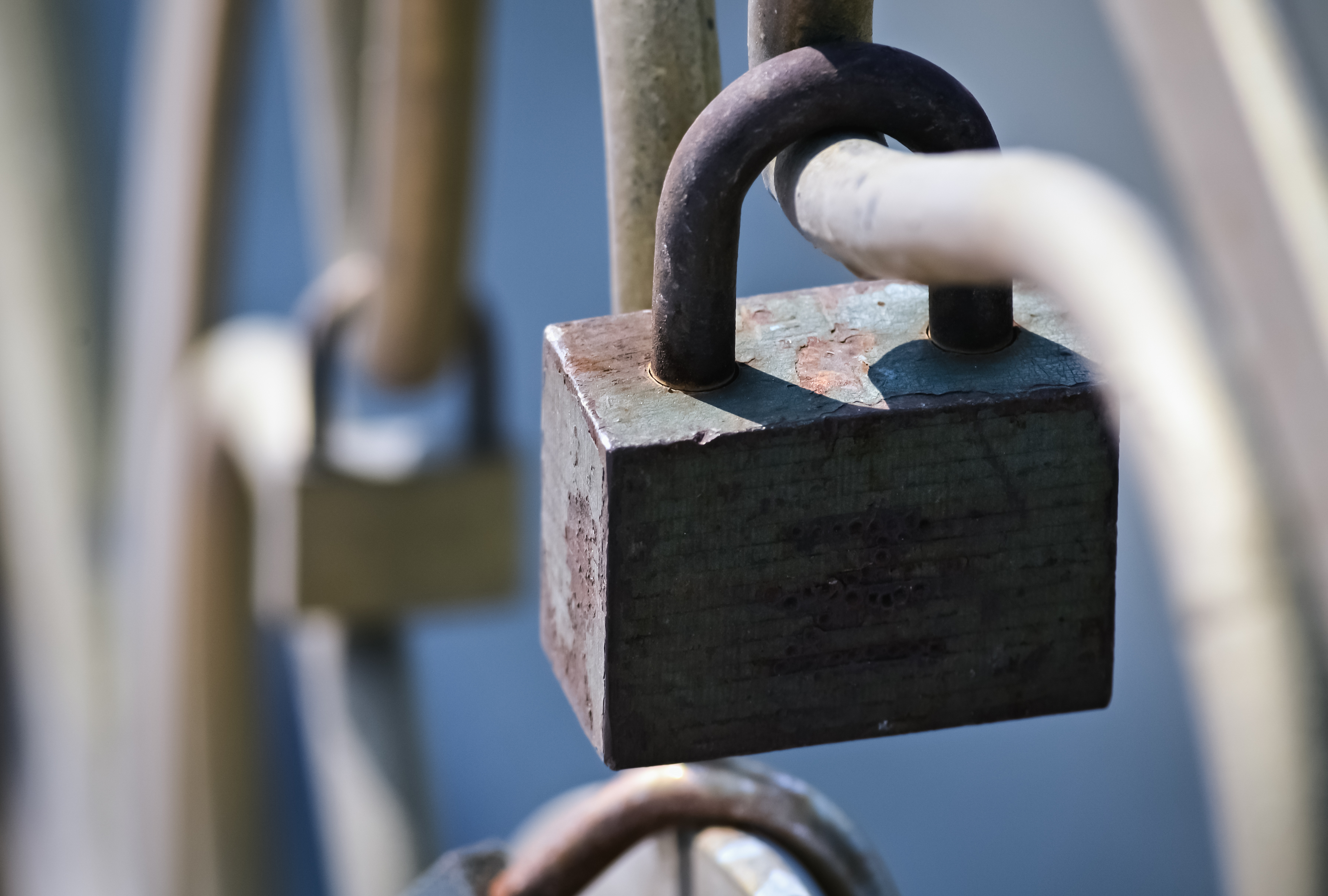 Closeup Of A Padlock 621504474 3582x2418 (1)
