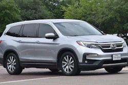 A 2023 Honda Pilot, as featured in the recall.