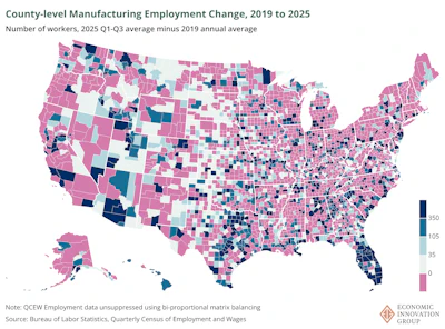 U.S. county map showing manufacturing employment changes from 2019 to 2025, with colors ranging from dark blue for losses to pink for gains.